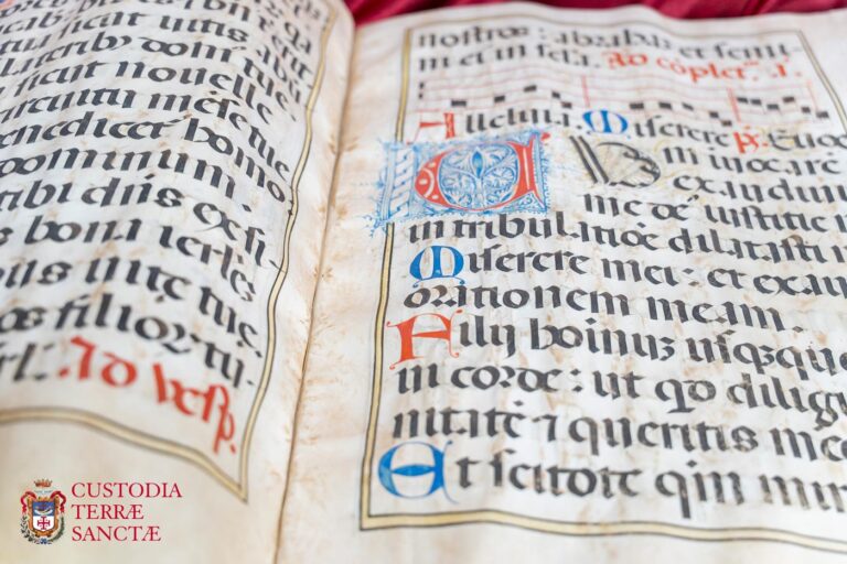 interno di un libro antico