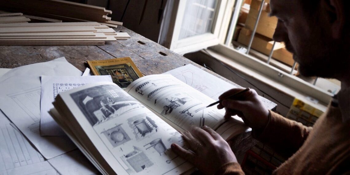 Walter Chinaglia che legge